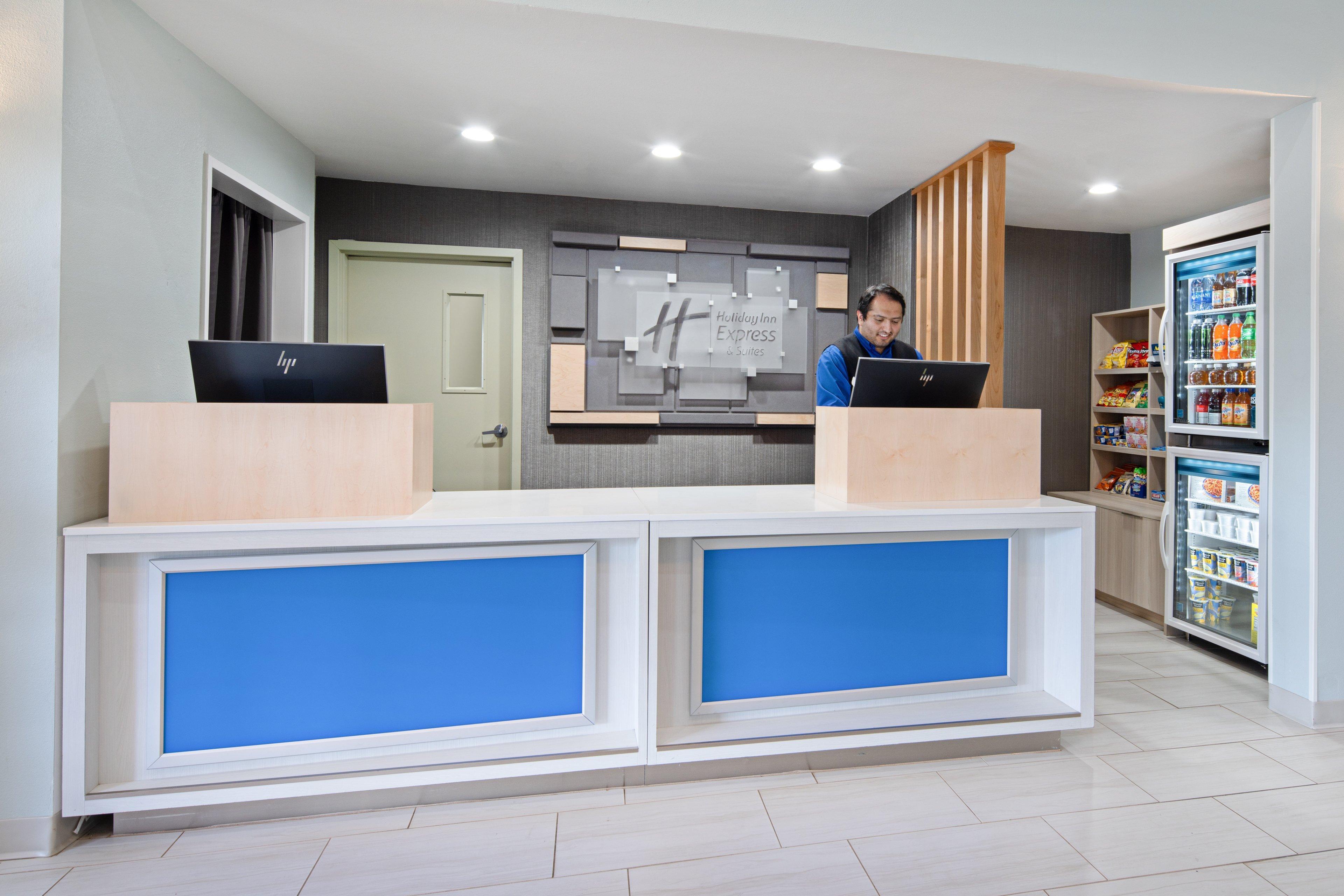 Holiday Inn Express & Suites Watsonville By Ihg Exterior foto