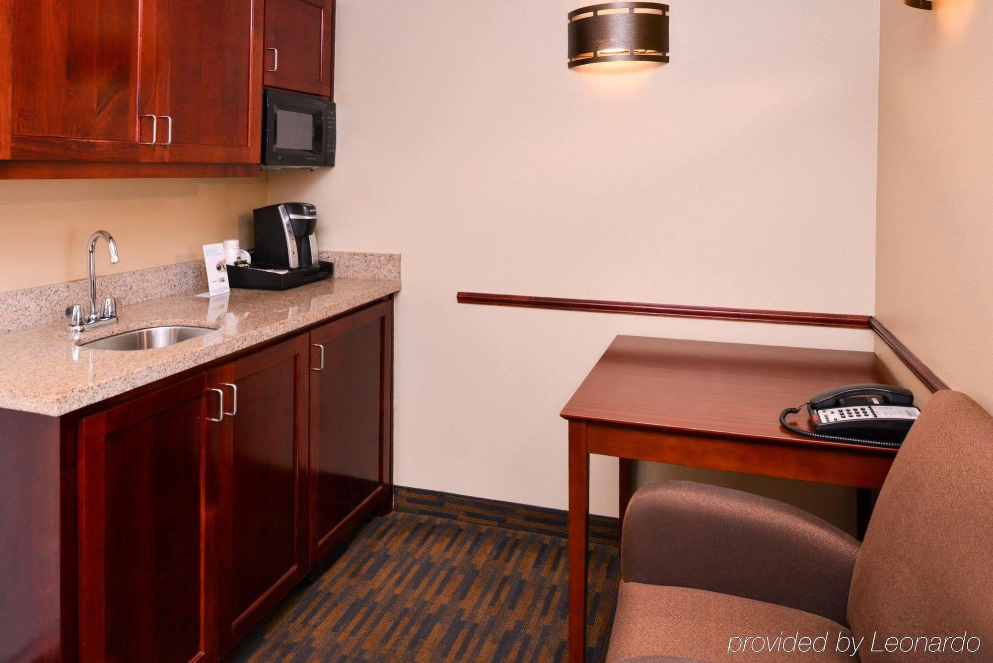Holiday Inn Express & Suites Watsonville By Ihg Exterior foto